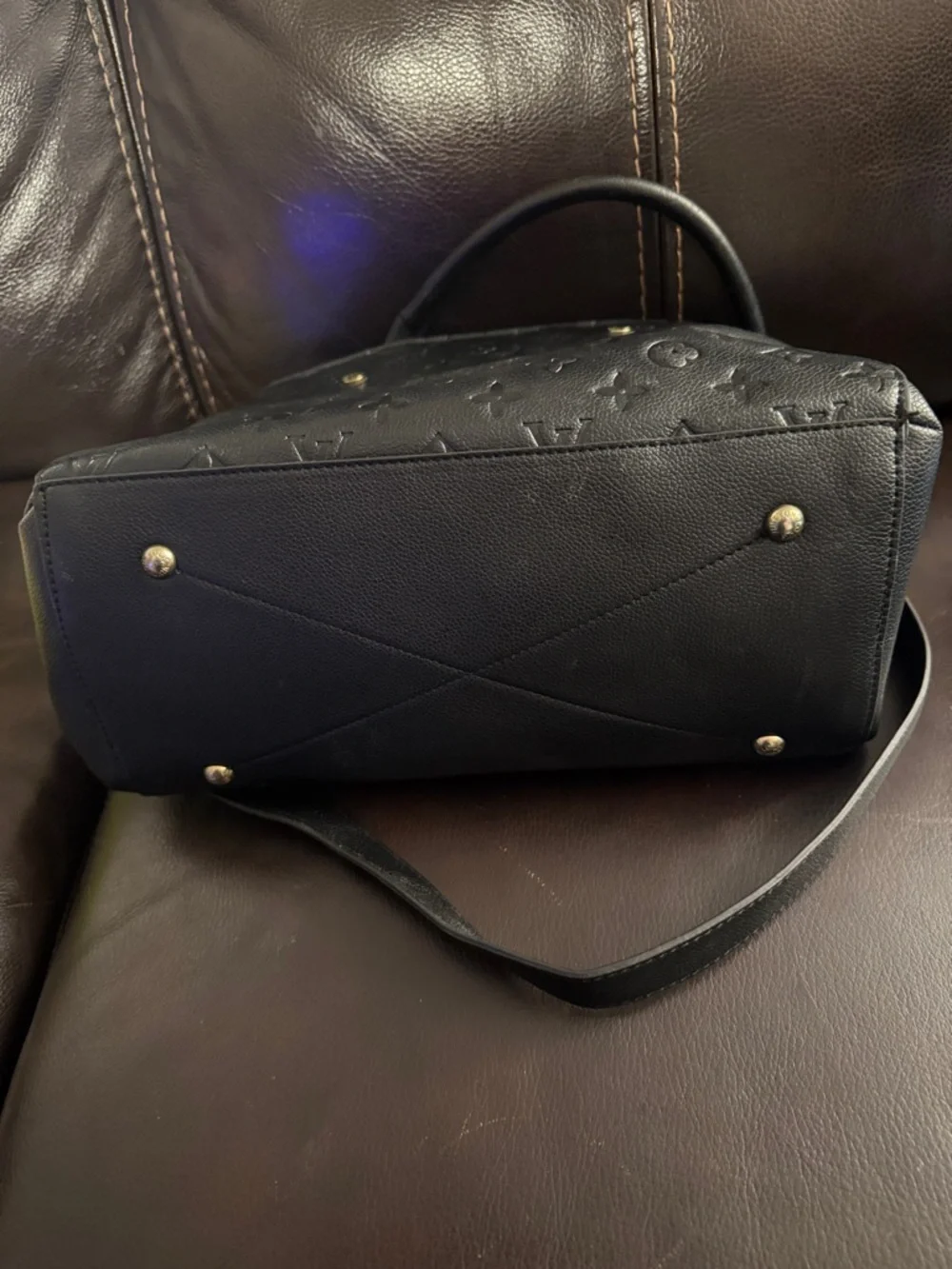 Louis Vuitton Textured Black Leather Bag - Picture 6 of 8